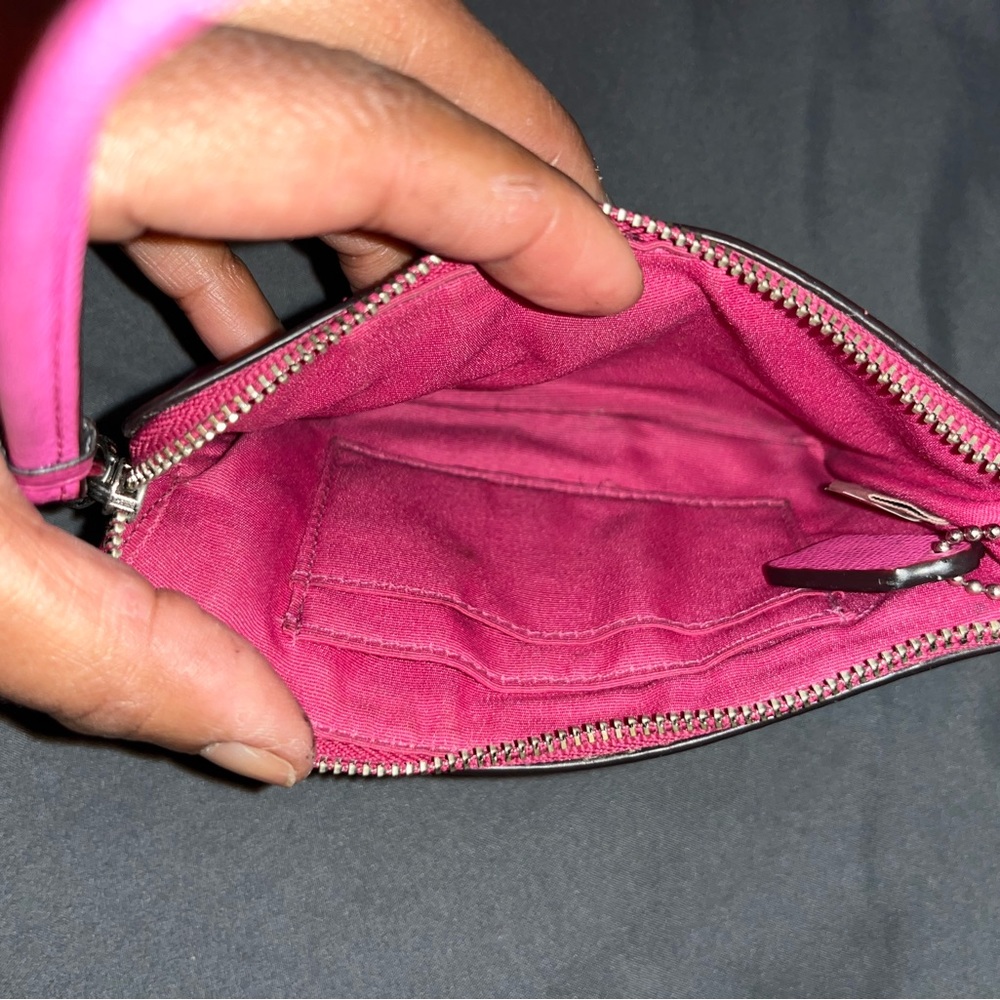 Coach Pouch - Picture 3 of 3